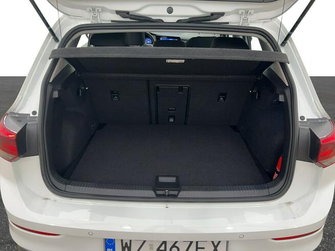 Volkswagen Golf VIII 1.0 eTSI Life DSG Hatchback