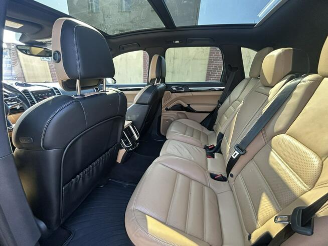 CAYENNE PLATINUM EDITION