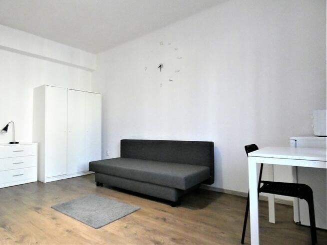 Do wynajęcia jasna kawalerka, Os. Willowe 3