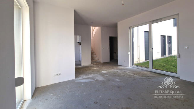 Mieszkanie Atrialne 82,34m2+ogr.23,56m2+ taras22,09m2+mp+komórka5,18m2/ Jagodno