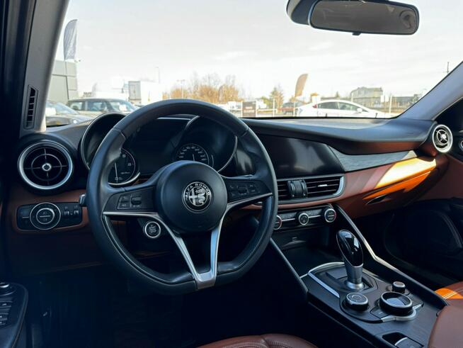 Alfa Romeo Giulia Bezwypadkowy / Asystent pasa / Skórzana tapicerka / Tempomat/ FV marża