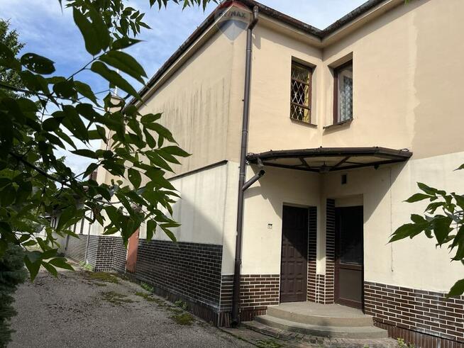 Kompleks handlowo-mieszkalny z częścią produkcyjną