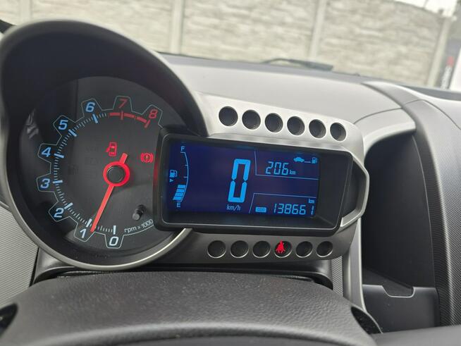 Chevrolet Aveo 138tyś km.1.4 100koni.Klimatyzacja.Przestronny Sedan.