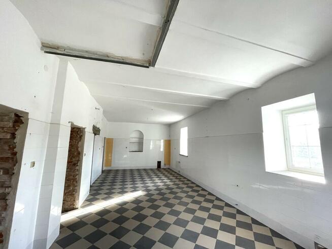 Pałac Łazienkowski – centrum Staszowa