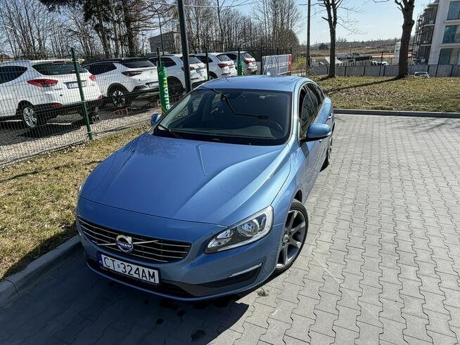 Volvo S60 2.0 / 181KM LED Nawigacja Tempomat Czujniki Parkowania Hak