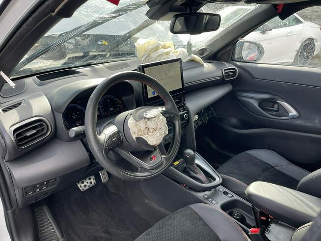 Toyota Yaris Cross Salon PL GR Sport Hybryda Kamera JBL Podgrzewanie 130KM