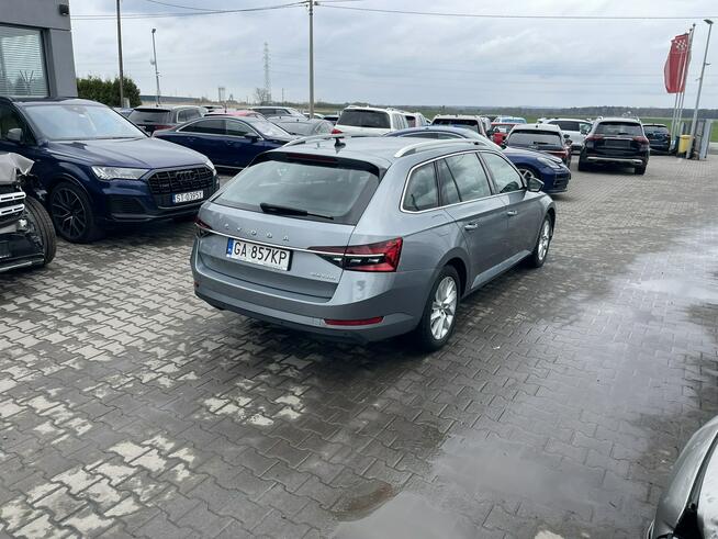 Škoda Superb Salon PL DSG Podgrzewanie Klimatronik Virtual 190KM