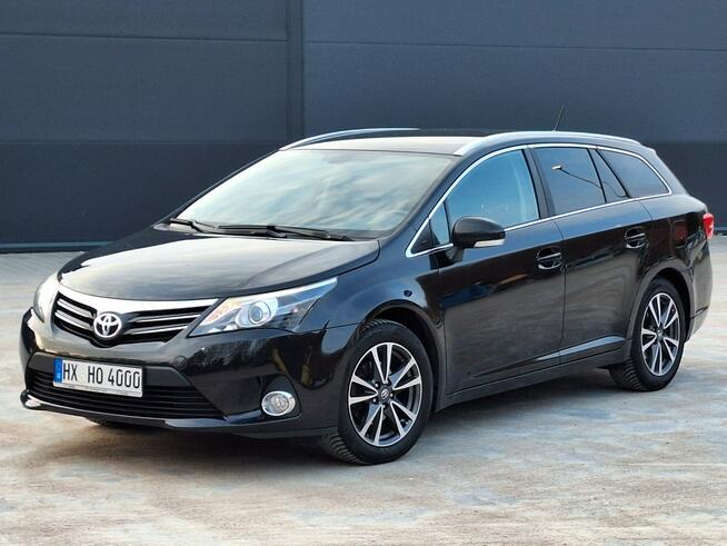 Toyota Avensis *1.8VVT-i* benzyna* Kamera cofania * BDB stan* wersja SOL*