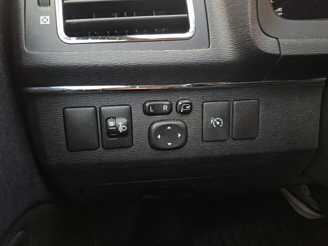 Toyota Avensis *1.8VVT-i* benzyna* Kamera cofania * BDB stan* wersja SOL*