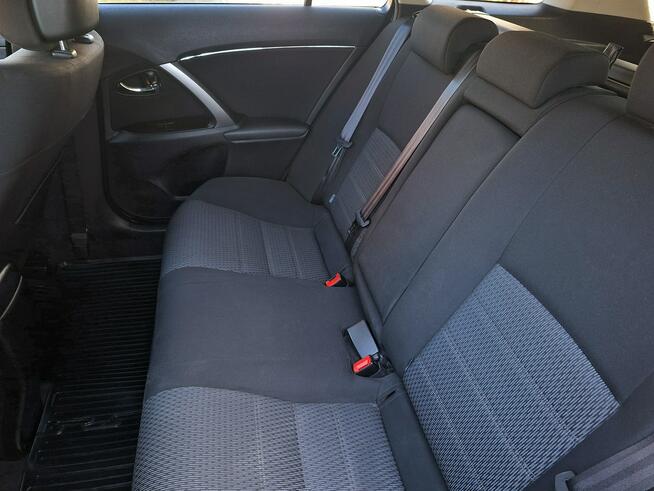 Toyota Avensis *1.8VVT-i* benzyna* Kamera cofania * BDB stan* wersja SOL*