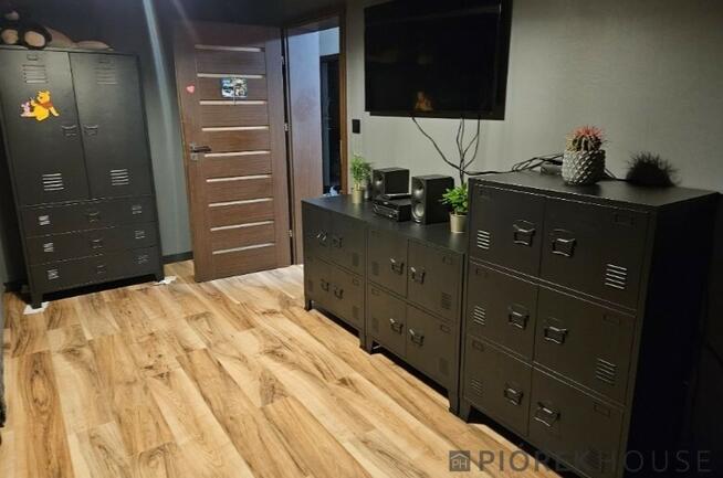 4-pokojowe mieszkanie w Markach