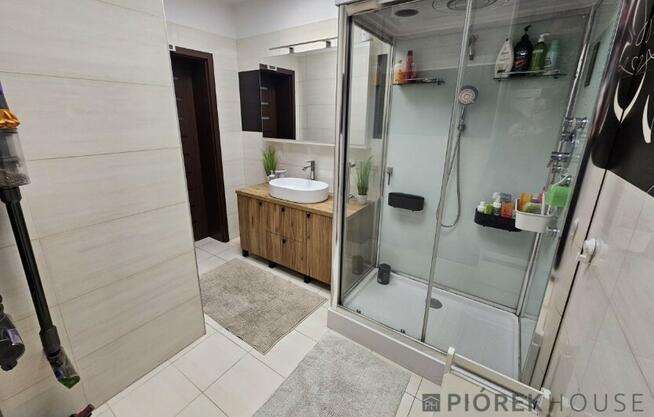 4-pokojowe mieszkanie w Markach