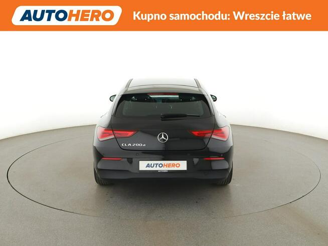 Mercedes CLA 200 automat full LED navi klima auto grzane fotele kamera i czujniki parko