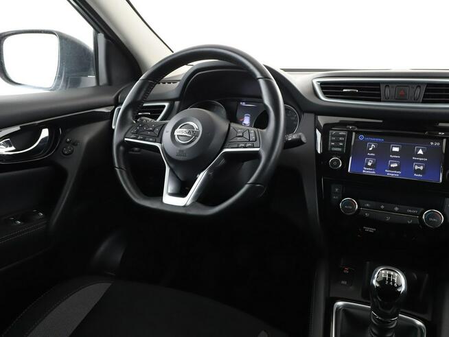 Nissan Qashqai FV23% navi klima auto grzane fotele kamera i czujniki parkowania