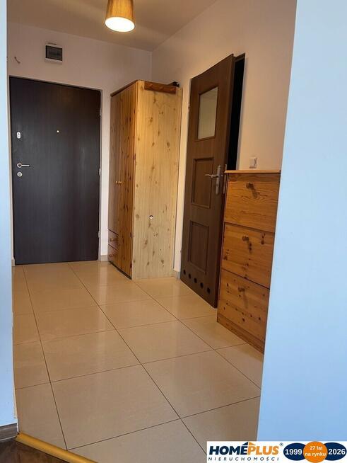 2-pokojowe mieszkanie z balkonem i parkingiem.