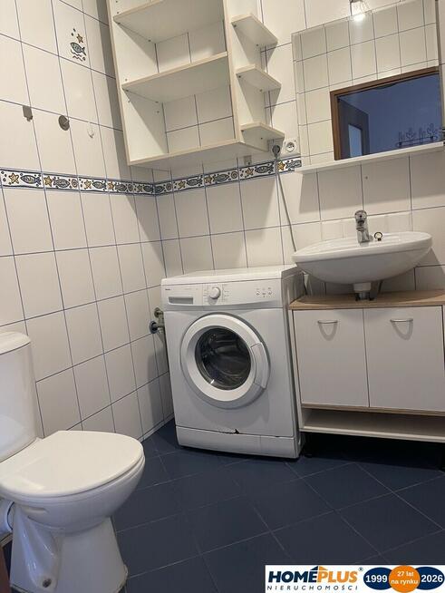 2-pokojowe mieszkanie z balkonem i parkingiem.