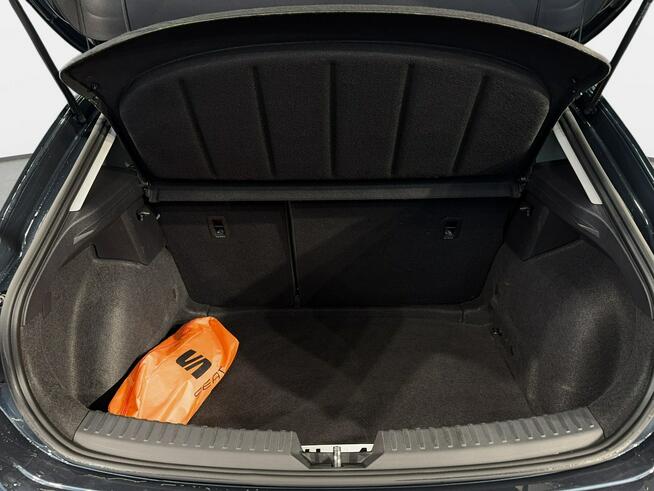 Seat Leon VAT 23% Style 1.0TSI 110KM M6 2022/2023 r., salon PL, serwisowana