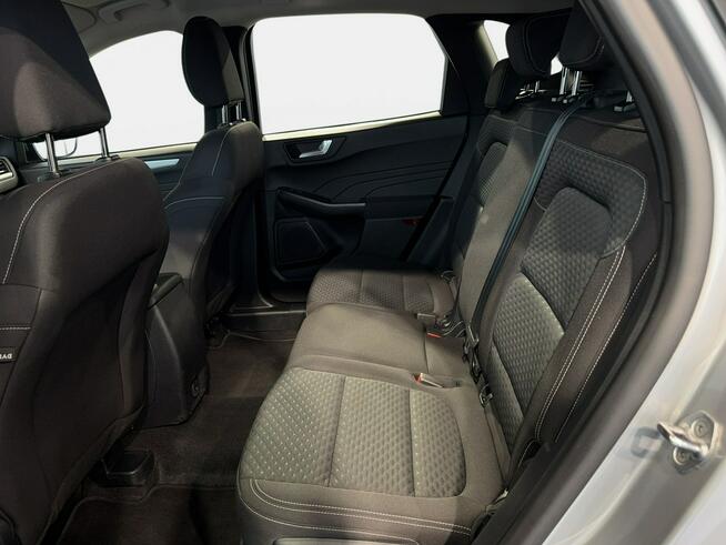 Ford Kuga VAT 23% 1.5 150KM M6 2024 r., przebieg tylko 31tys.km, NAVI, aplikacje