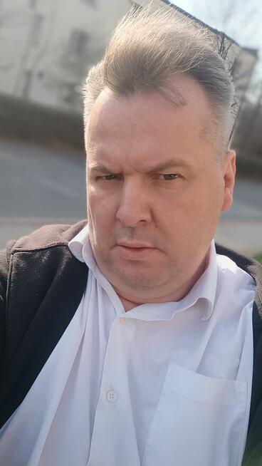 Szukam pracy jako pracownik. Ochrony bez licencji ,kasjer