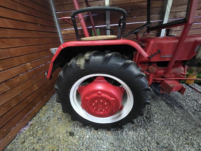 MC Cormick Farmall D-324 – po remoncie silnik 1956r. mocny