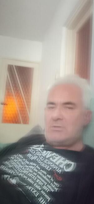 Atrakcyjny facet po 60tce szuka Pani w Warszawie