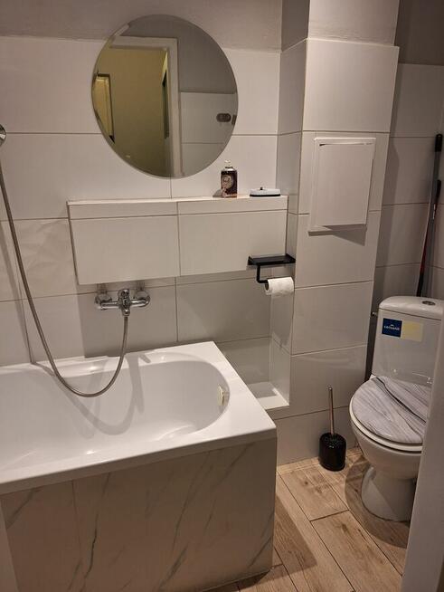 Kawalerka z balkonem|blisko UŁ|parking za szlabanem|Matejki