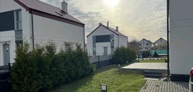 DĘBKI - Gotowy apartament z ogródkiem