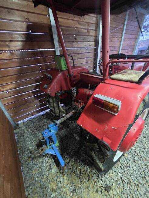 MC Cormick Farmall D-324 – po remoncie silnik 1956r. mocny