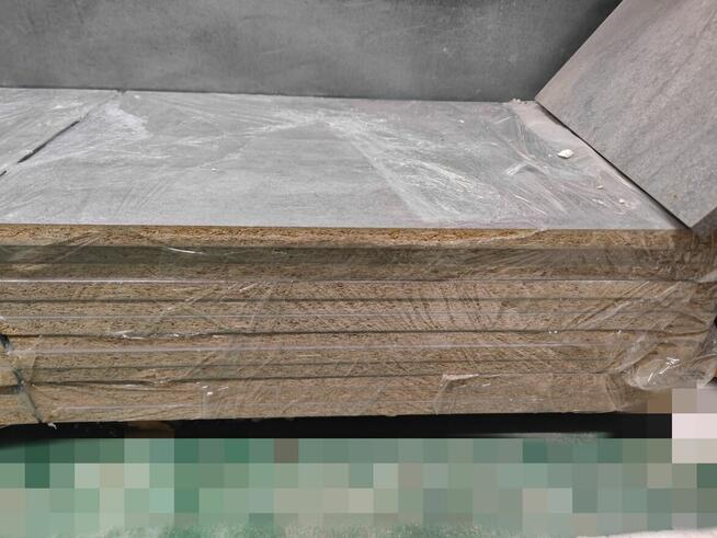 Półki sklepowe ABM z płyty oklejone