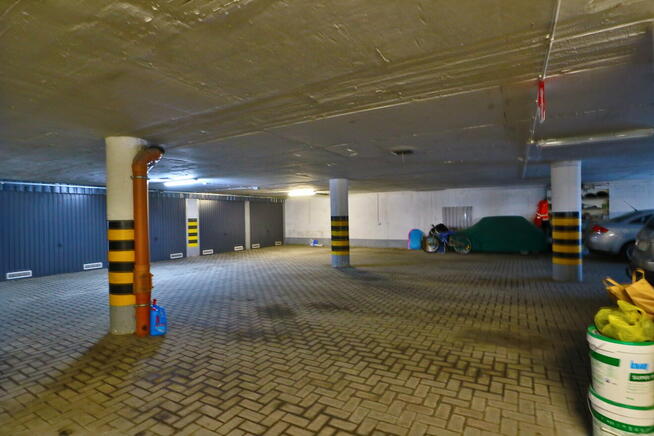 *Miejsce parkingowe*