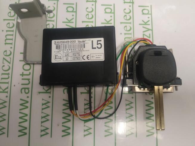 Brak kluczy Citroen C1 transponder 8A