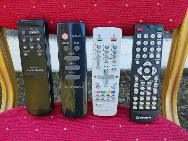 Pilot telewizor magnetowid DVD JVC Thomson Philips Shivaki