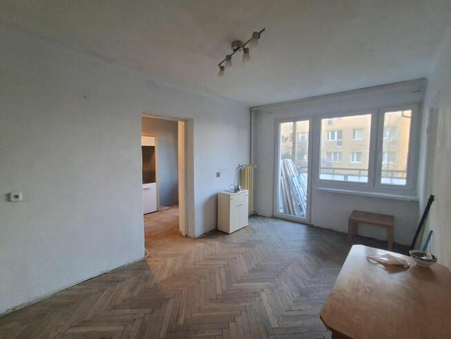 Na sprzedaż 2-pokojowe mieszkanie z balkonem – Piotrków Tryb