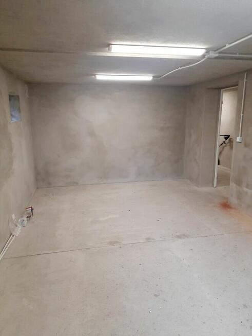 Magazyn budynek gospodarczy garaż 53m2 na ogrodzonej posesji