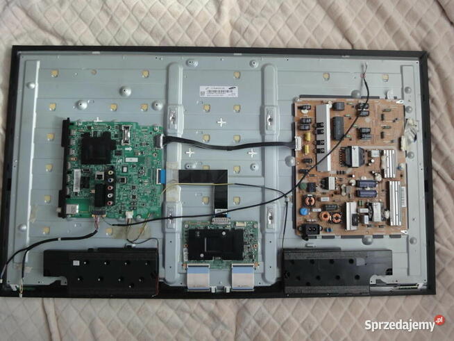 Telewizor SAMSUNG UE40F6320 -uszkodzony