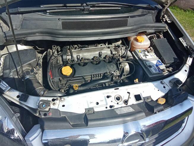Opel Zafira 1.9 cdti .2007 rok