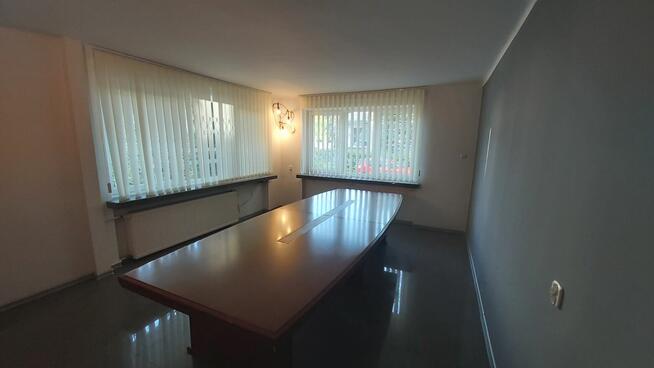 Biuro-umeblowane albo biuro z mieszkaniem. Las Kabacki