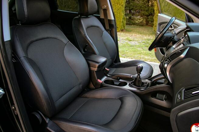 Hyundai ix35 Ksenon Park Assist Kamera Navi Pół Skóry 4xPodgrzewane Fotele Ledy