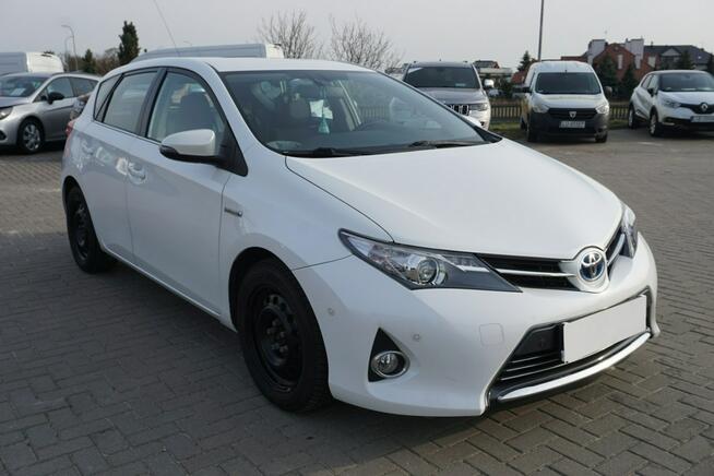 Toyota Auris 1.8 136KM Hybrid AUT