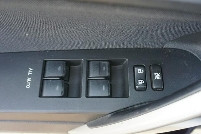 Toyota Auris 1.8 136KM Hybrid AUT