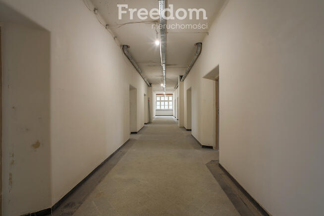 Duży obiekt usługowy w sercu Karkonoszy!