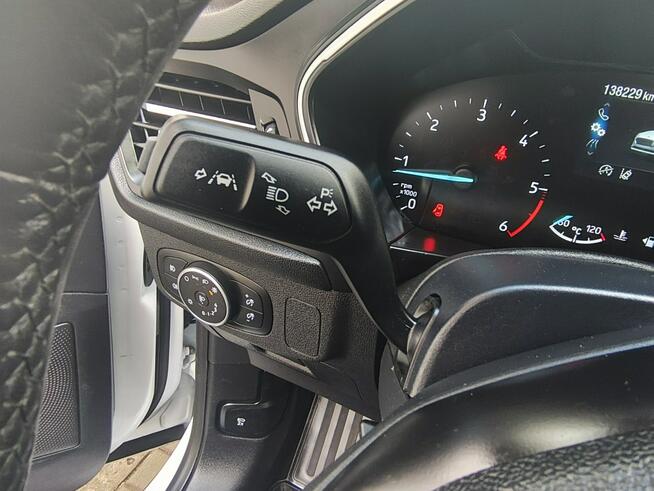 Ford Focus ASO bezwypadkowy wyposażenie Gwarancja