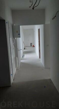 6-pokojowe mieszkanie na Bielanach