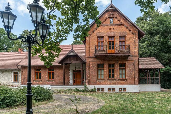 Dwór w Książniczkach, do zamieszkania / 10 minut od Krakowa