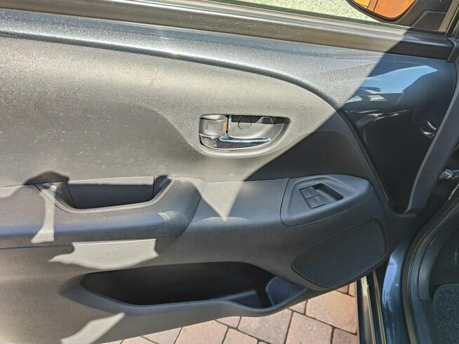 Toyota Aygo 1.0 Benzyna 70 KM Zarejestrowany Przebiegi-96 990 km