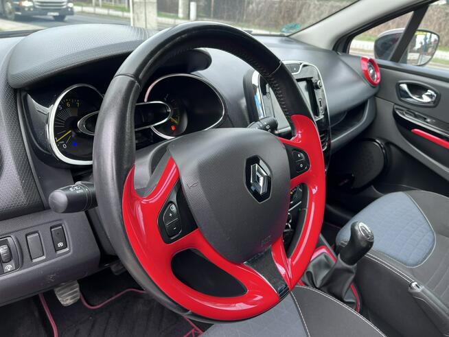Renault Clio 0.9 1wł Climatronic Led Grzane Fotele Navi Stan BDB Bezwypadk Opłacony