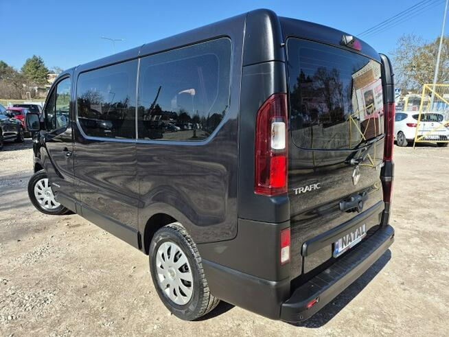 Renault Trafic Navi* 9 Osób