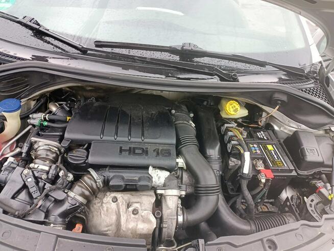 Peugeot 207 1.6HDI 109km 06r