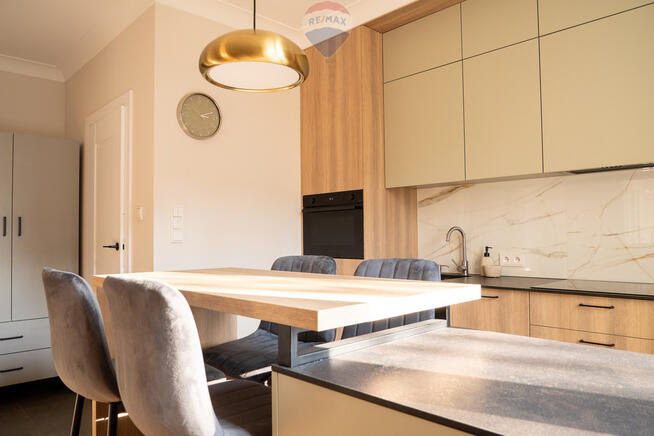 Słoneczne 2 pok. w kamienicy przy metrze Wierzbno