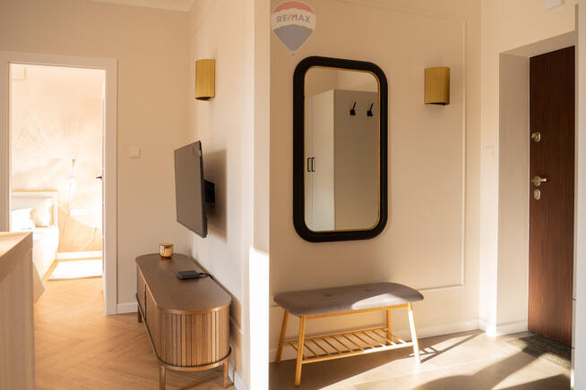 Słoneczne 2 pok. w kamienicy przy metrze Wierzbno